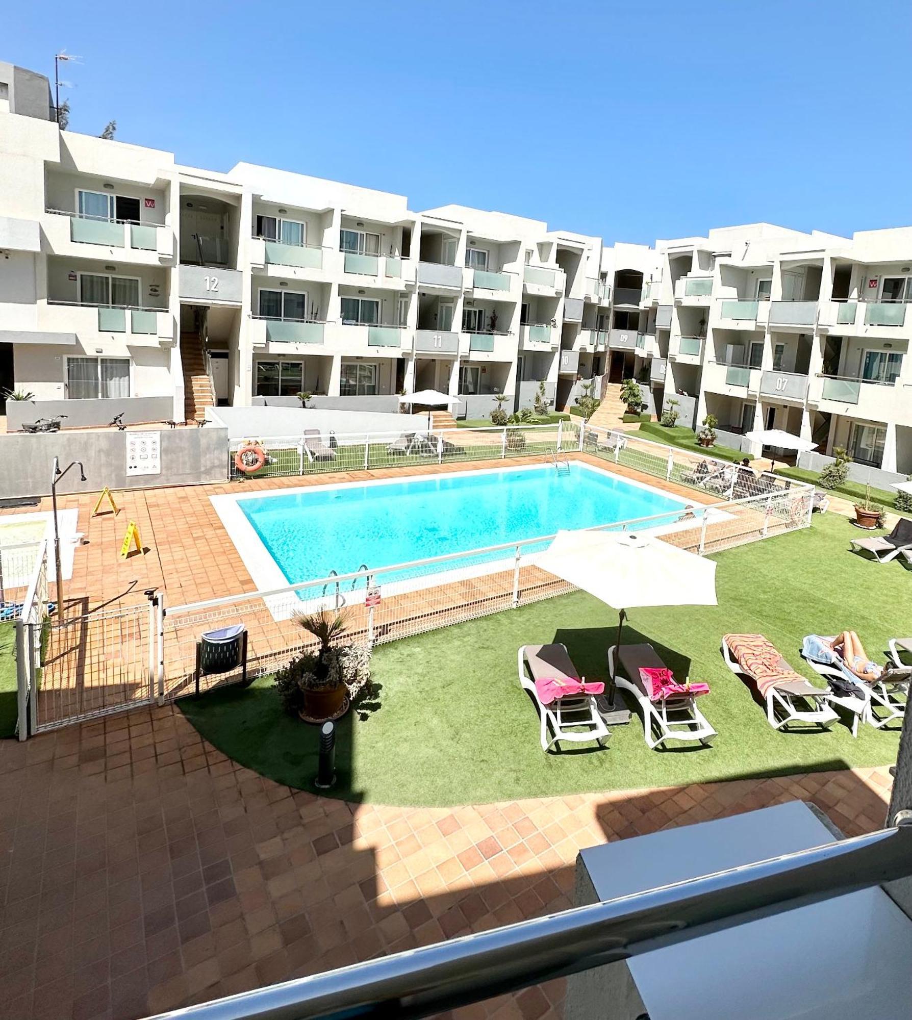 Tutti Frutti Con Piscina, Terraza Soleada Privada, Primera Planta Y Wi-Fi Corralejo Ngoại thất bức ảnh